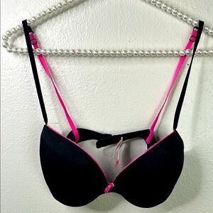 No Boundaries Black and Pink Push-Up Bra with Adjustable Straps